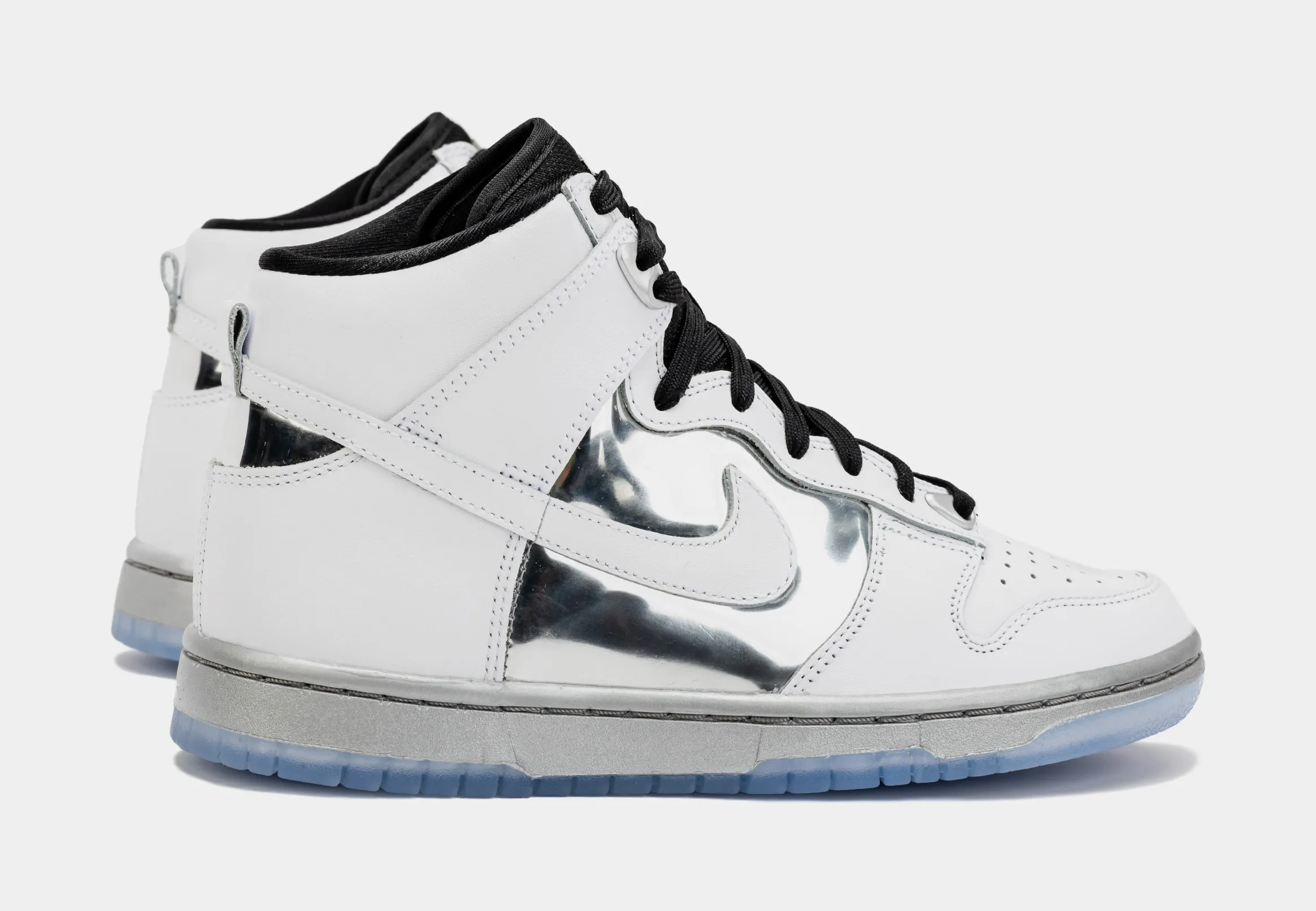 Dunk High SE Chrome Womens Lifestyle Shoes (White/Silver)