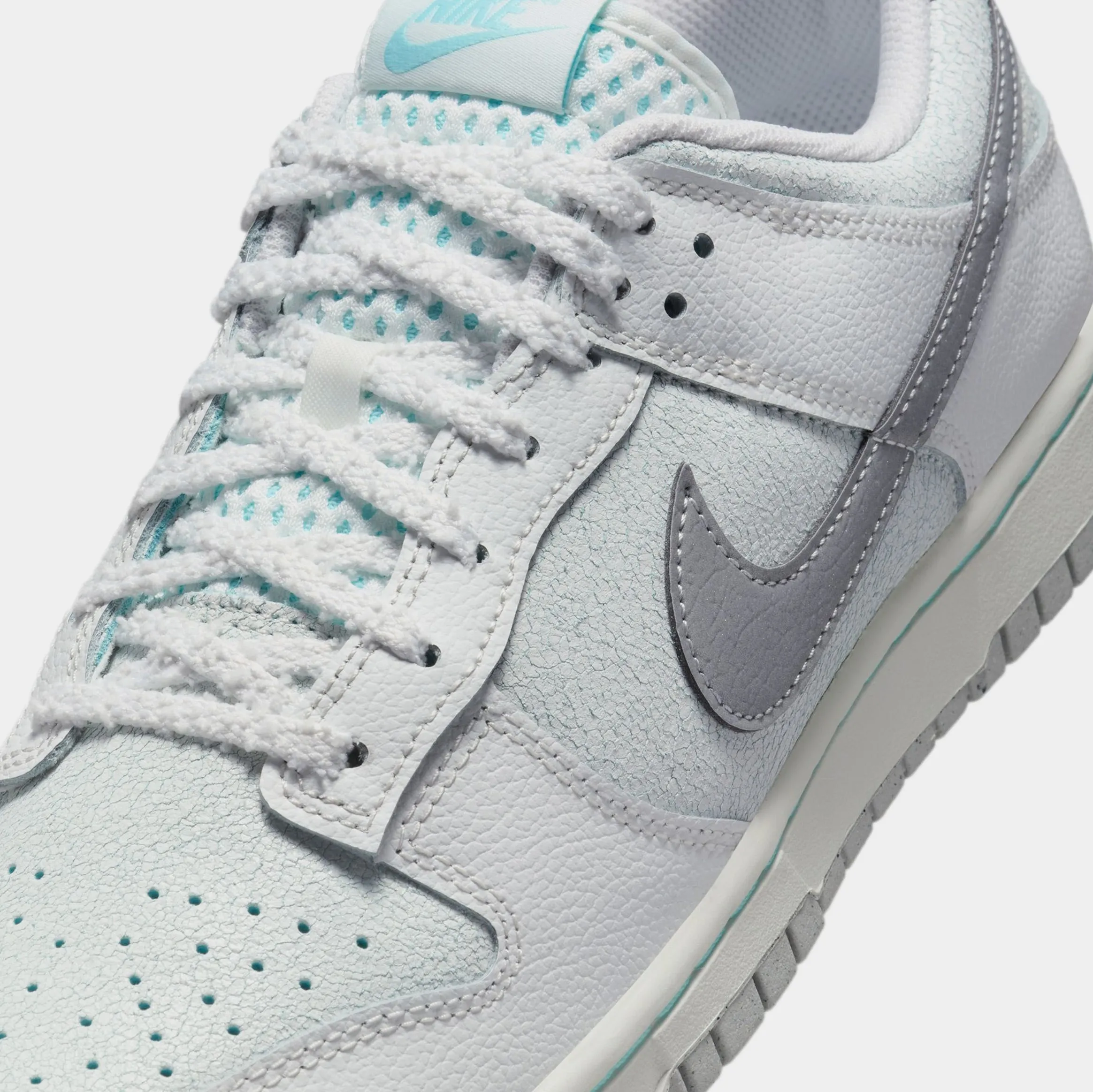 Dunk Low Winter Storm Mens Lifestyle Shoes (Summit White/Glacier Ice/Vast Grey/Metallic Silver)