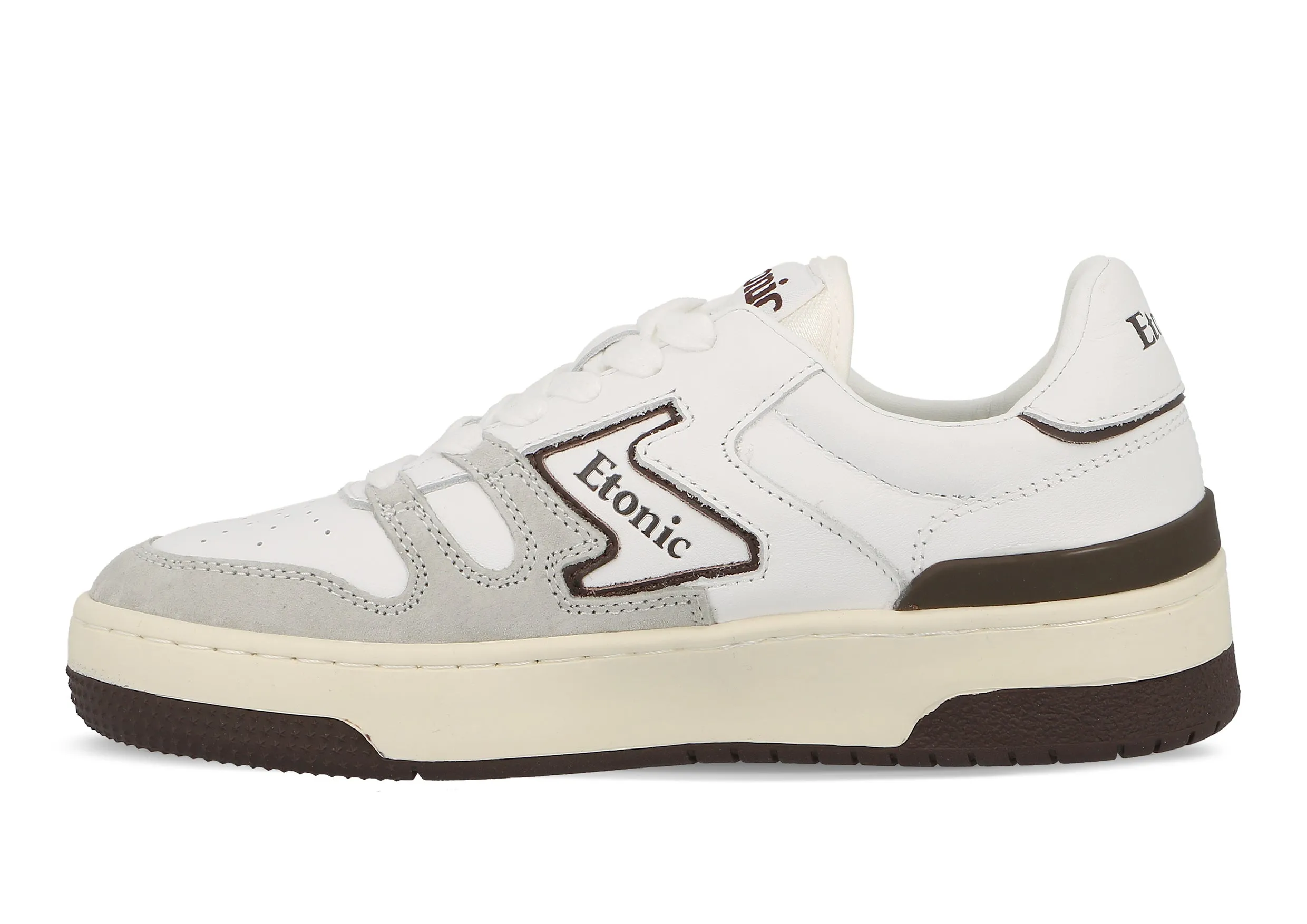 Etonic B481 sneakers in white leather and light grey suede with brown inserts and details.