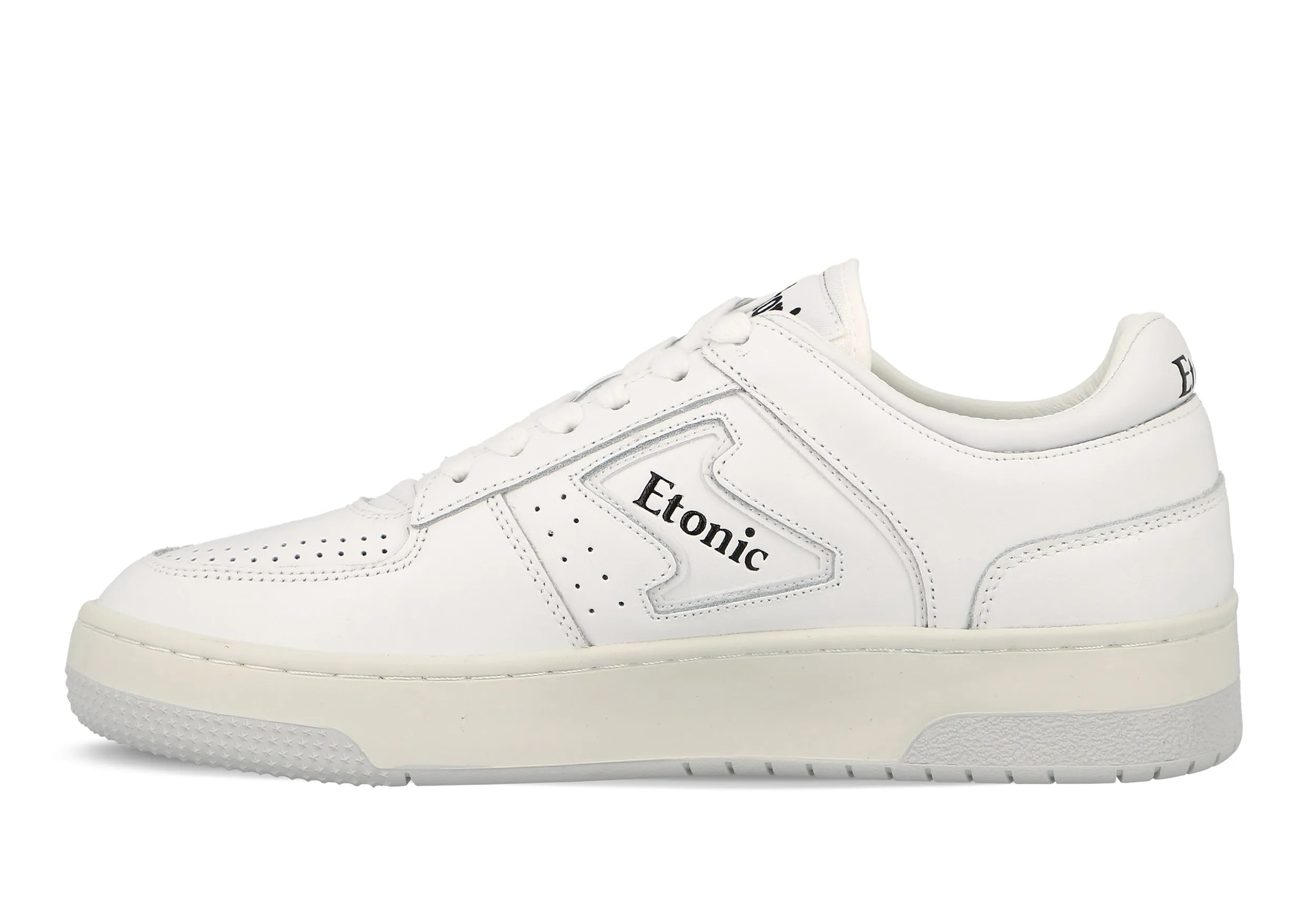 Etonic B509 sneakers in white leather with black details and off white outsole.