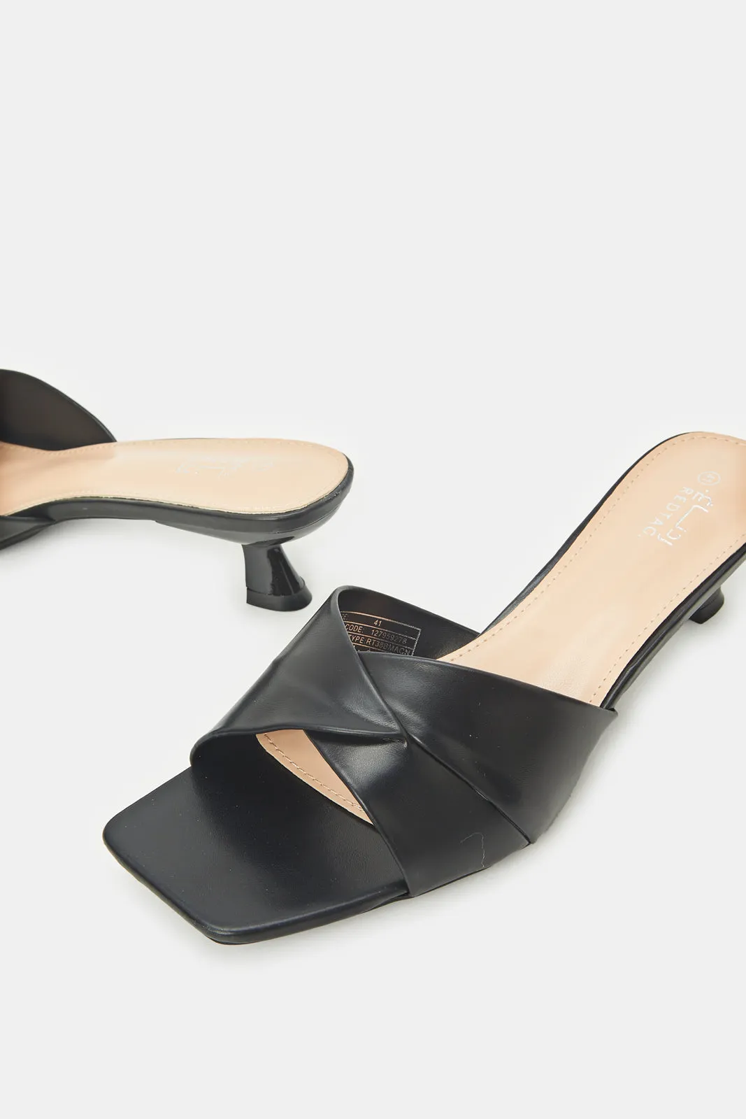 Women Black Plain Criss Cross Sandal